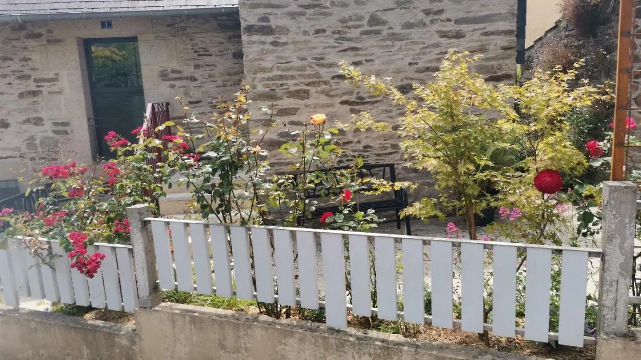 Holiday home Maison Du Martin Pecheur A Lannion